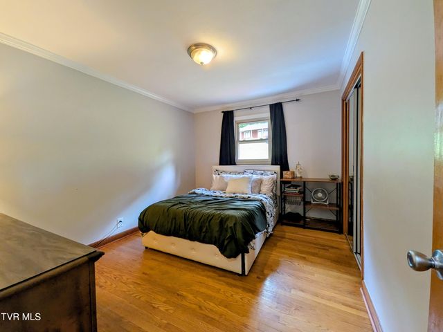 1129 Jackson Hollow Road, Kingsport, TN 37663