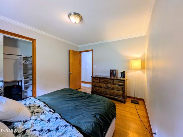 1129 Jackson Hollow Road, Kingsport, TN 37663