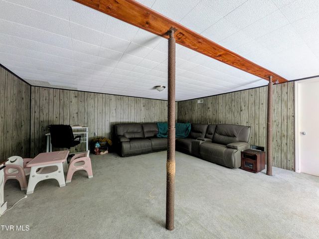 1129 Jackson Hollow Road, Kingsport, TN 37663