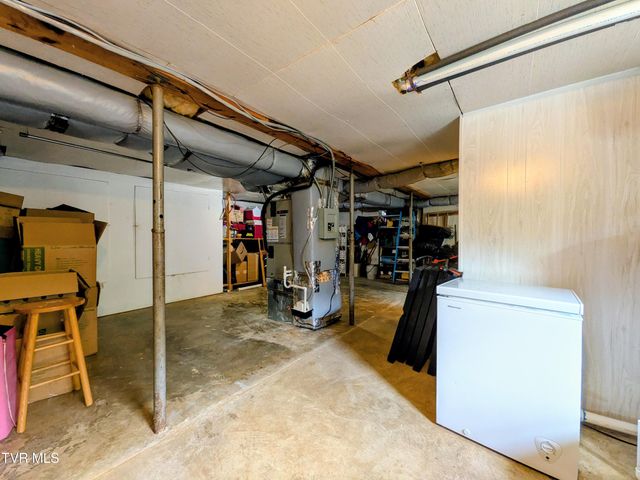 1129 Jackson Hollow Road, Kingsport, TN 37663
