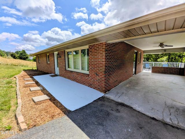 1129 Jackson Hollow Road, Kingsport, TN 37663