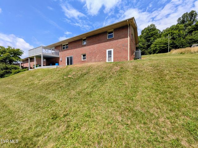 1129 Jackson Hollow Road, Kingsport, TN 37663
