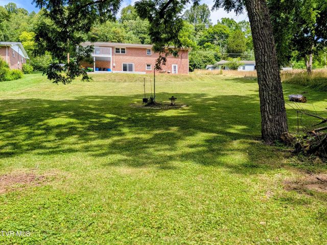 1129 Jackson Hollow Road, Kingsport, TN 37663