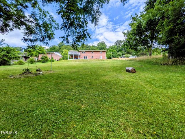 1129 Jackson Hollow Road, Kingsport, TN 37663