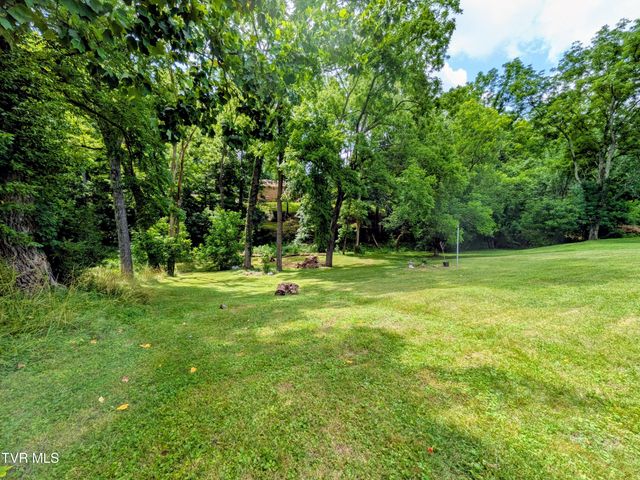 1129 Jackson Hollow Road, Kingsport, TN 37663