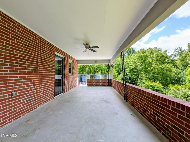 1129 Jackson Hollow Road, Kingsport, TN 37663