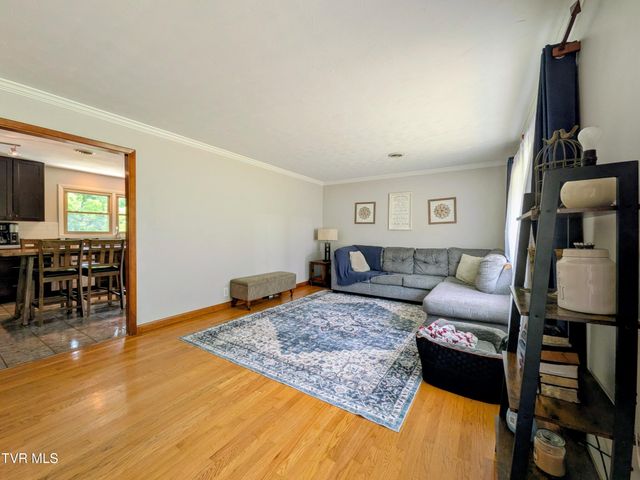 1129 Jackson Hollow Road, Kingsport, TN 37663