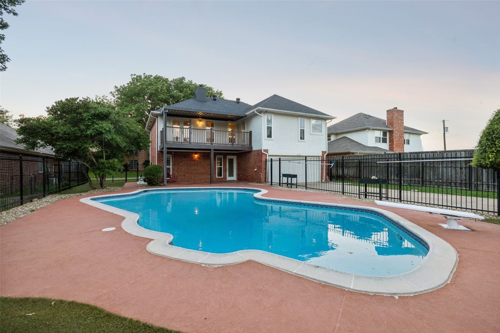 2318 Dana Drive, Rowlett, TX 75088