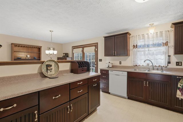 115 Fordway Extension, Derry, NH 03038