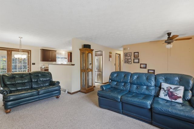 115 Fordway Extension, Derry, NH 03038