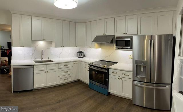 3154 VALENTINO CT, Oakton, VA 22124