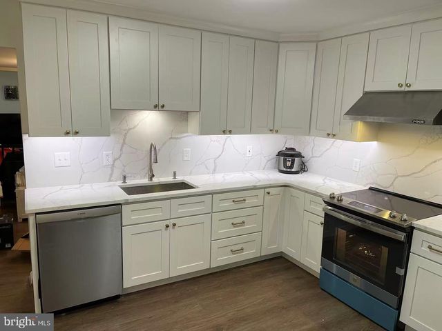 3154 VALENTINO CT, Oakton, VA 22124