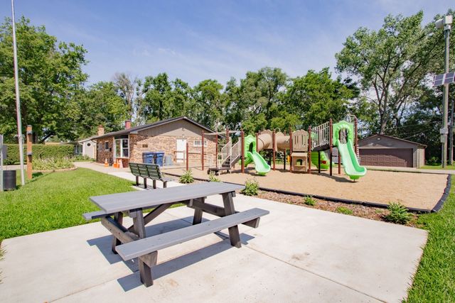 3006 S ELDER Lane, Holiday Hills, IL 60051