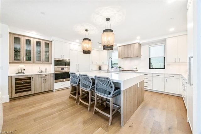 1130 3rd Ave S # 416, Naples, FL 34102