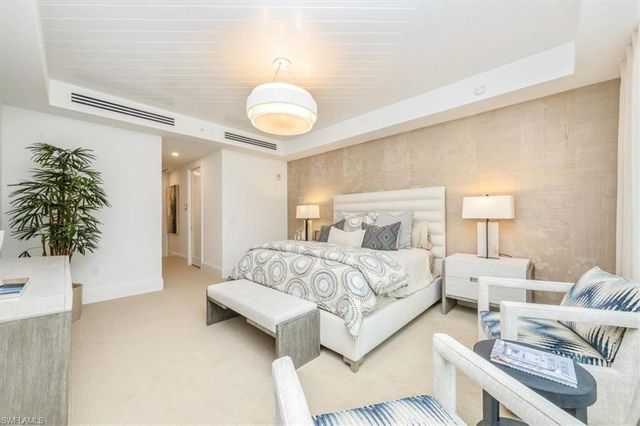 1130 3rd Ave S # 416, Naples, FL 34102