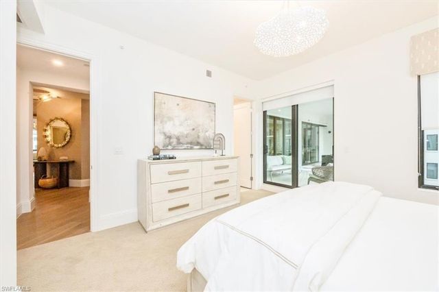 1130 3rd Ave S # 416, Naples, FL 34102