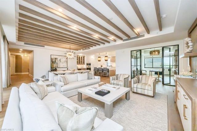 1130 3rd Ave S # 416, Naples, FL 34102