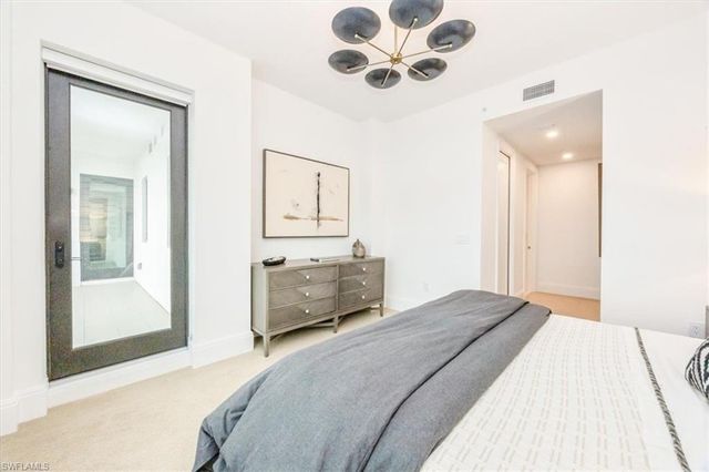 1130 3rd Ave S # 416, Naples, FL 34102