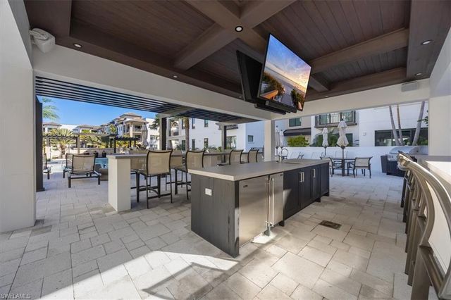 1130 3rd Ave S # 416, Naples, FL 34102