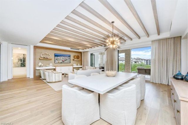 1130 3rd Ave S # 416, Naples, FL 34102