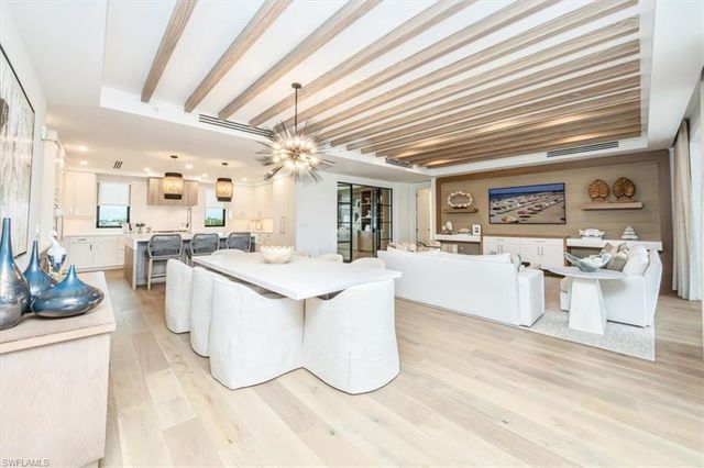 1130 3rd Ave S # 416, Naples, FL 34102