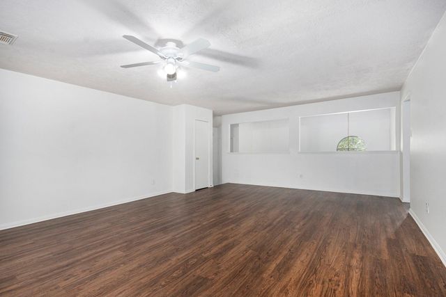 1043 Leadenhall Circle, Channelview, TX 77530