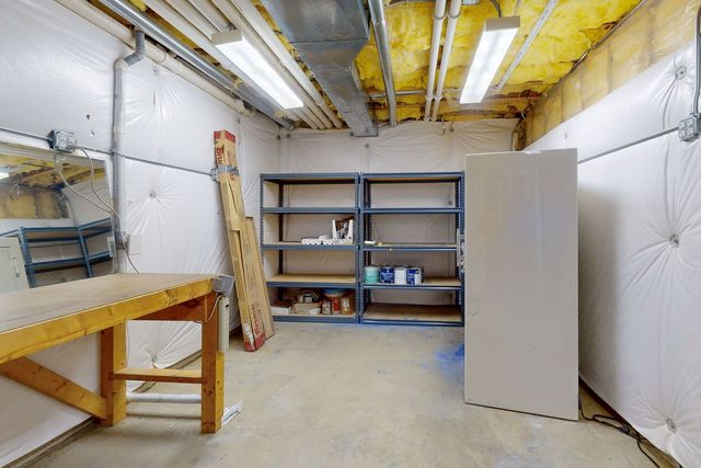 5670 Brentwood Drive, Hoffman Estates, IL 60192