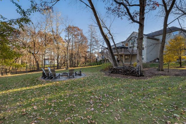 5670 Brentwood Drive, Hoffman Estates, IL 60192