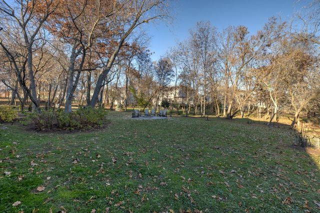 5670 Brentwood Drive, Hoffman Estates, IL 60192