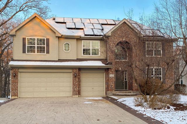 5670 Brentwood Drive, Hoffman Estates, IL 60192