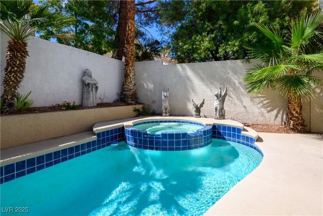 9413 Cedar Heights Avenue, Las Vegas, NV 89134