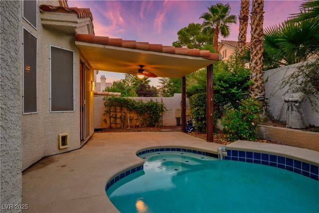 9413 Cedar Heights Avenue, Las Vegas, NV 89134