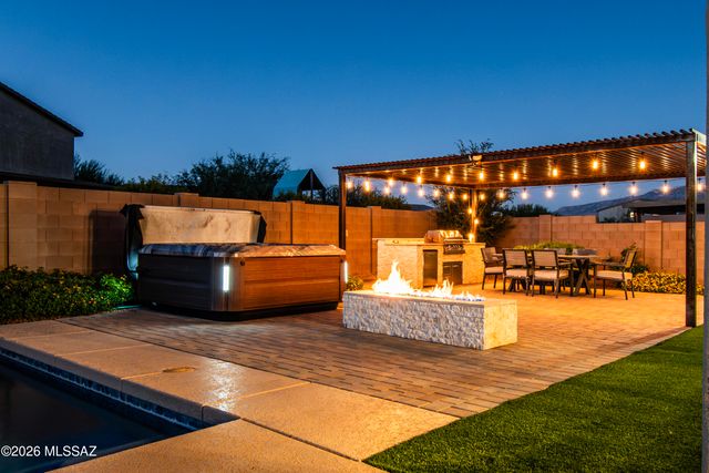 2286 W Azure Creek Loop, Tucson, AZ 85742