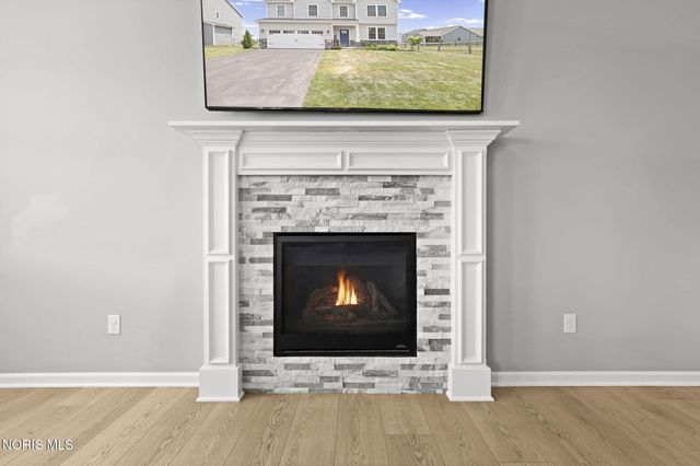159 Valley Hall Drive, Perrysburg, OH 43551