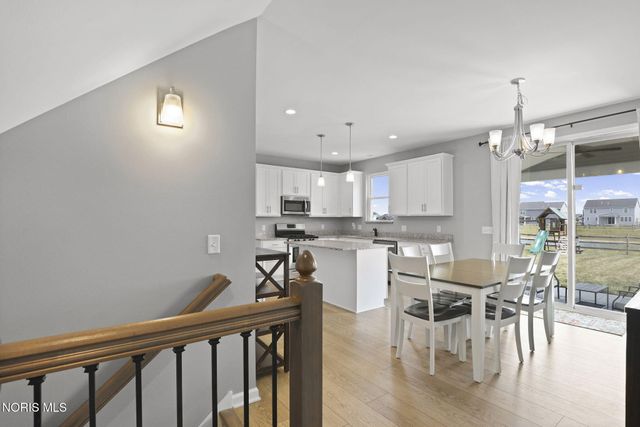 159 Valley Hall Drive, Perrysburg, OH 43551