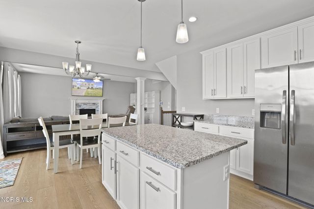 159 Valley Hall Drive, Perrysburg, OH 43551