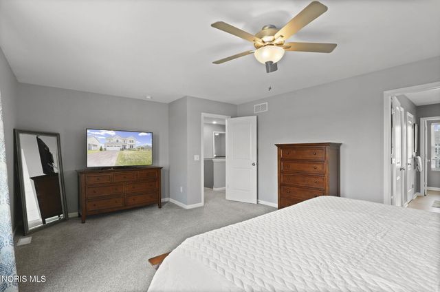 159 Valley Hall Drive, Perrysburg, OH 43551