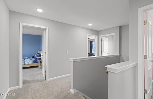 159 Valley Hall Drive, Perrysburg, OH 43551