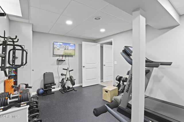 159 Valley Hall Drive, Perrysburg, OH 43551