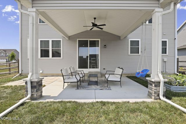 159 Valley Hall Drive, Perrysburg, OH 43551