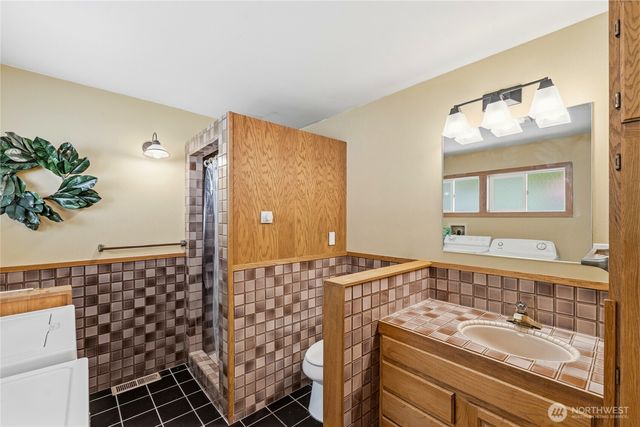 17902 Cove Lane, Mount Vernon, WA 98274