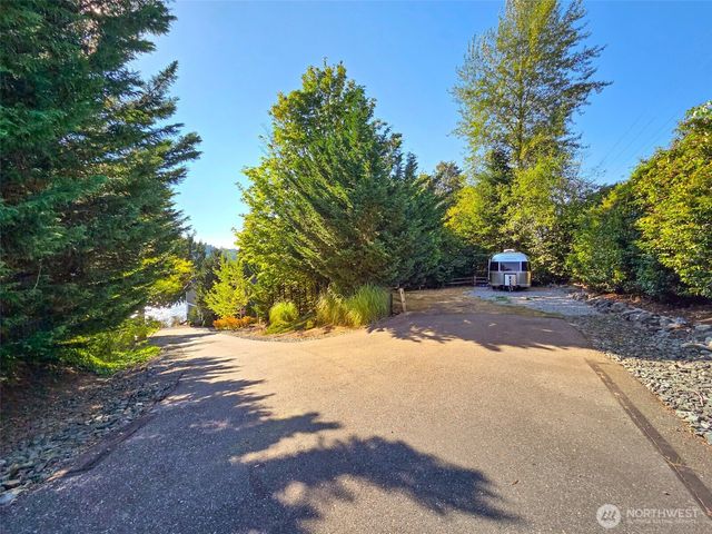 17902 Cove Lane, Mount Vernon, WA 98274