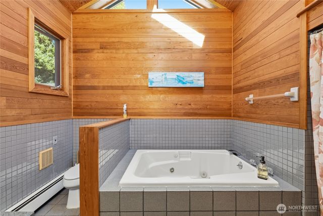 17902 Cove Lane, Mount Vernon, WA 98274