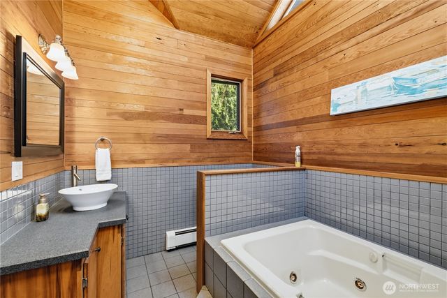17902 Cove Lane, Mount Vernon, WA 98274