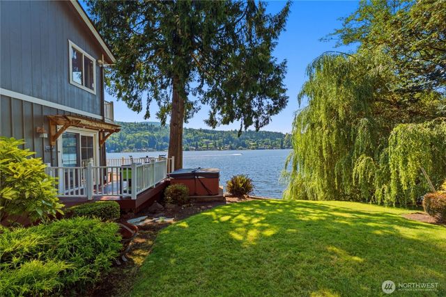 17902 Cove Lane, Mount Vernon, WA 98274