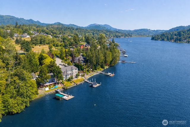 17902 Cove Lane, Mount Vernon, WA 98274
