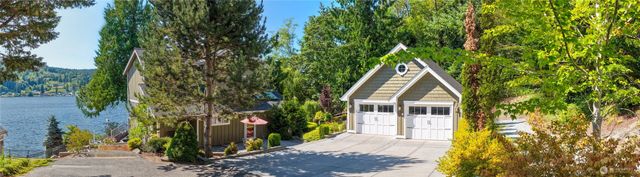 17902 Cove Lane, Mount Vernon, WA 98274