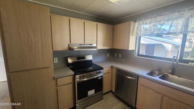 1350 Jarecki Avenue, Holly Hill, FL 32117