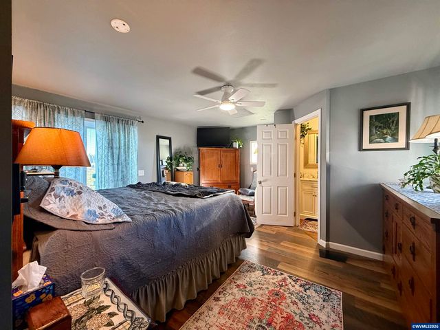 39340 Shelburn Dr, Scio, OR 97374