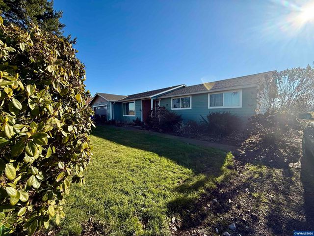 39340 Shelburn Dr, Scio, OR 97374